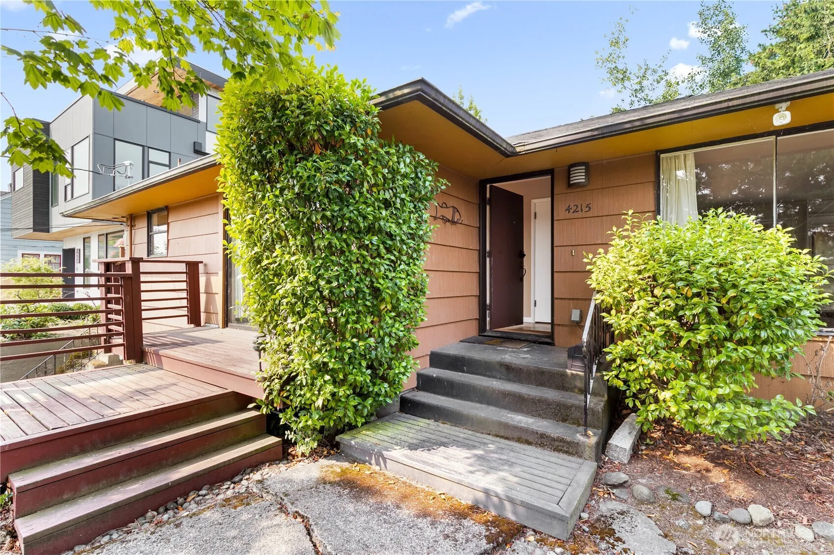 Property photo for 4215 51st Avenue S, Seattle photo 2