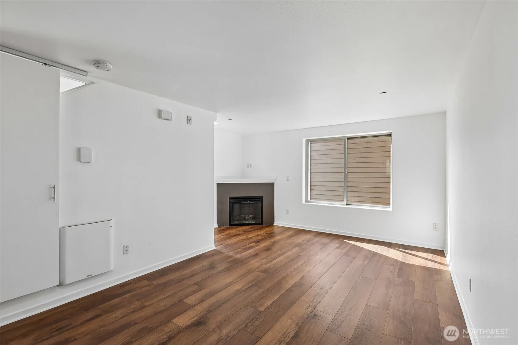 Property photo for 4341 8th Avenue Ne, Seattle photo 5