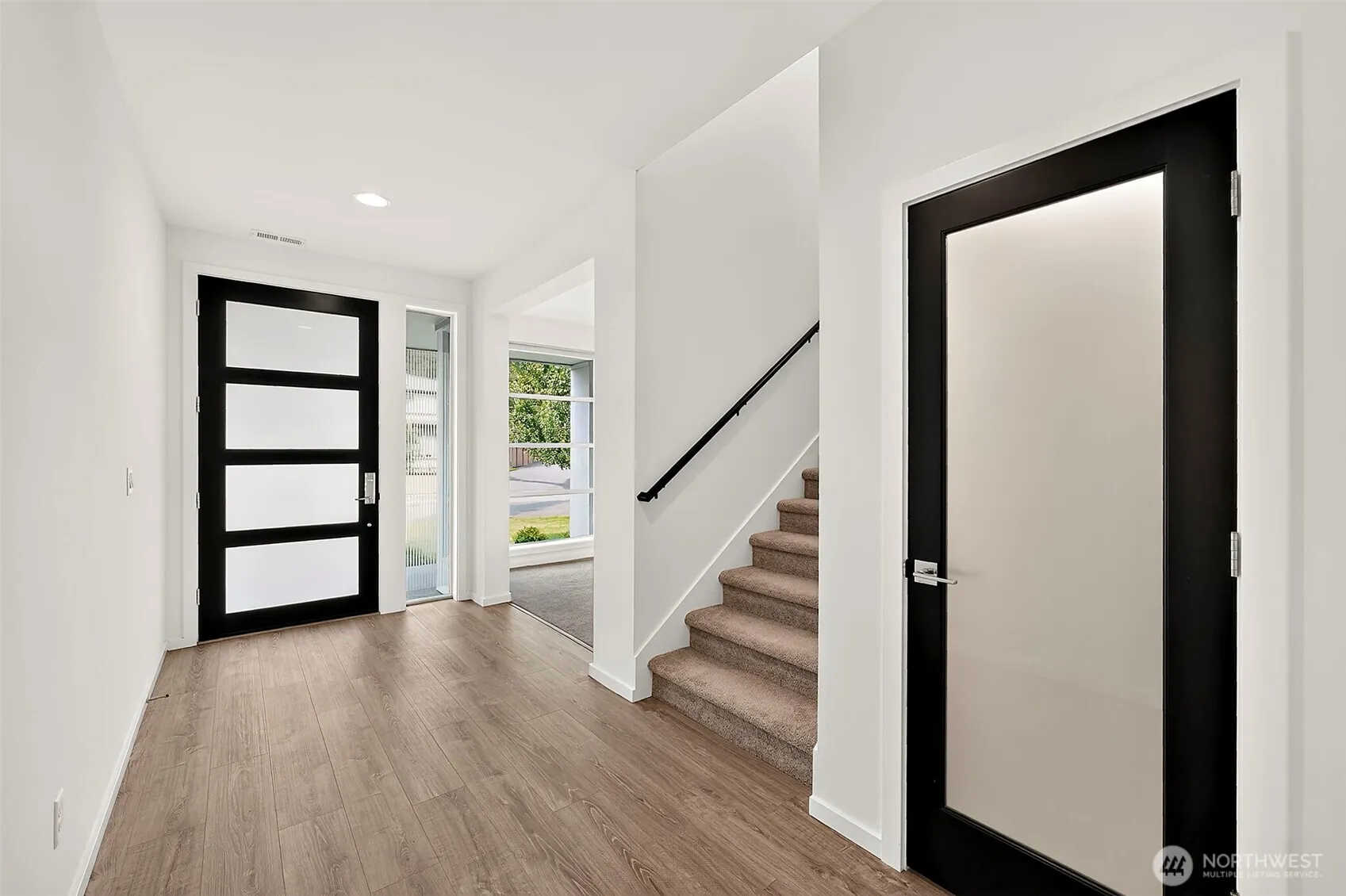 Property photo for 12401 Harwood Cove Lane Sw, Lakewood photo 4