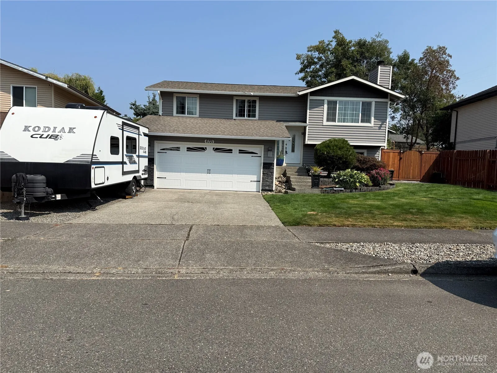 Property photo for 6721 20th Street Ne, Tacoma photo 2