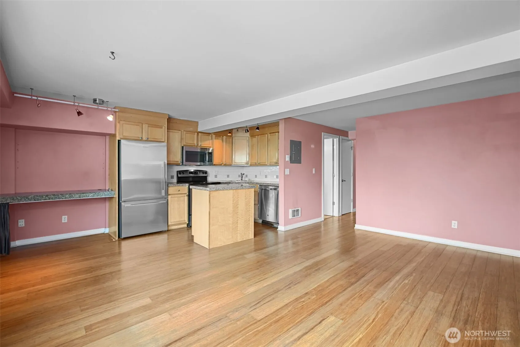Property photo for 1601 Taylor Avenue N #204, Seattle photo 5