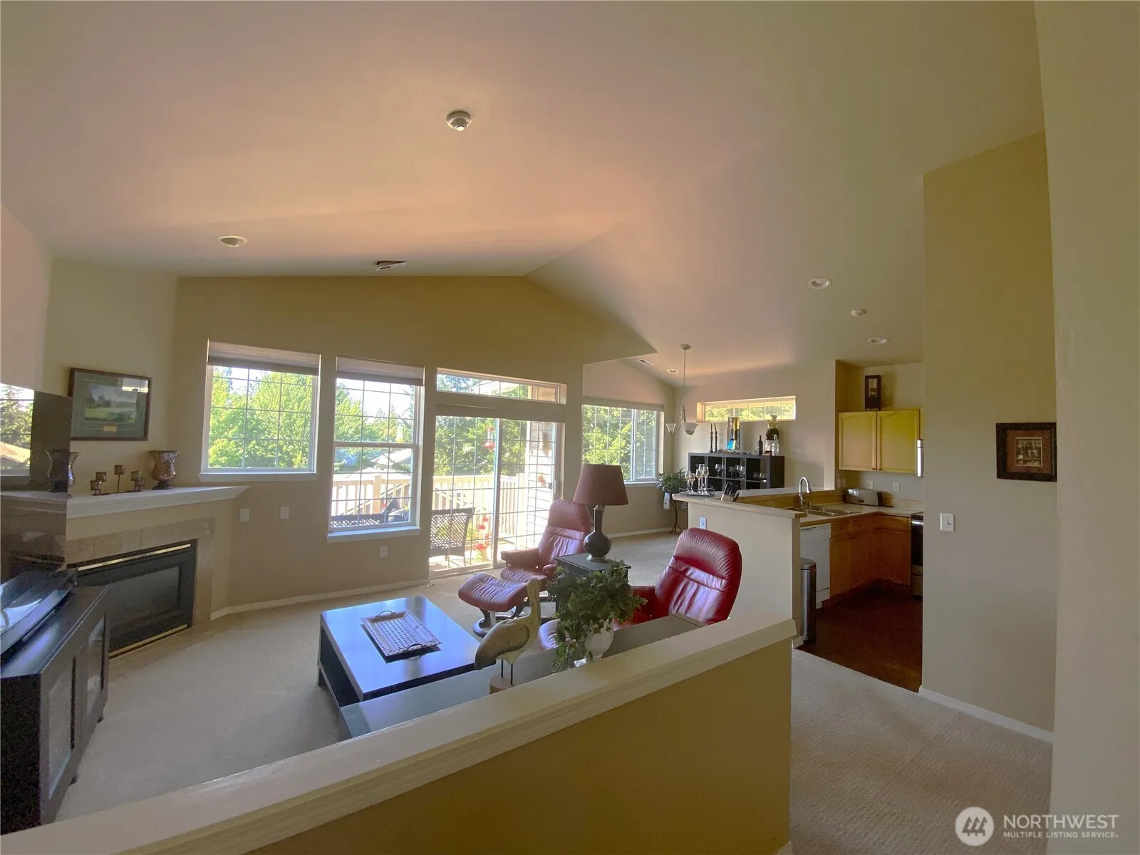 Property photo for 18664 Ne 56th Court #ff1866, Redmond photo 5