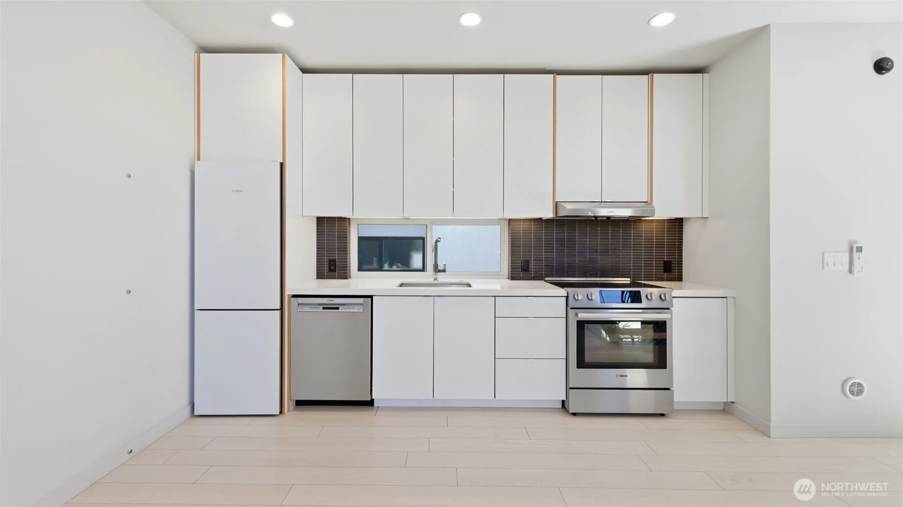 Property photo for 710 14th Avenue #c, Seattle photo 5