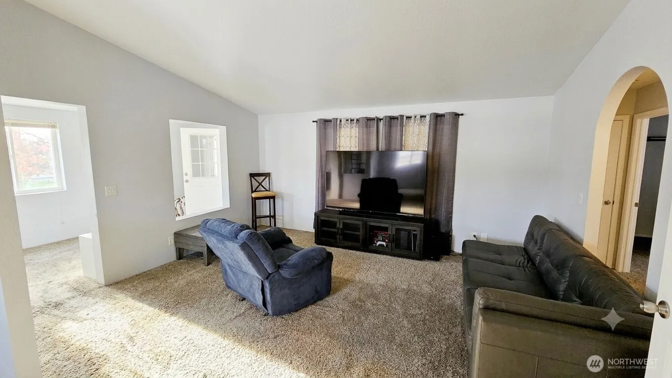 Property photo for 704 87th Avenue Ne #42, Lake Stevens photo 4