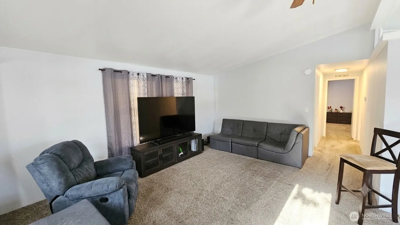 Property photo for 704 87th Avenue Ne #42, Lake Stevens photo 3