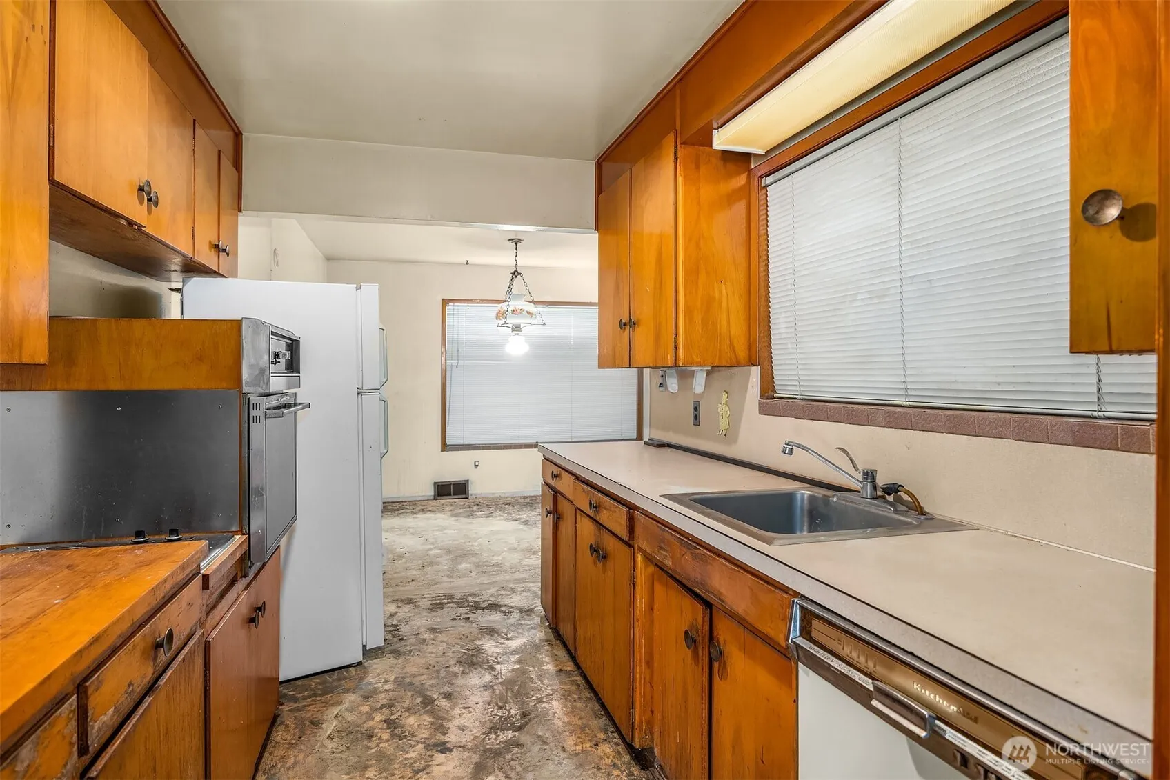 Property photo for 941 N 103rd Street, Seattle photo 5