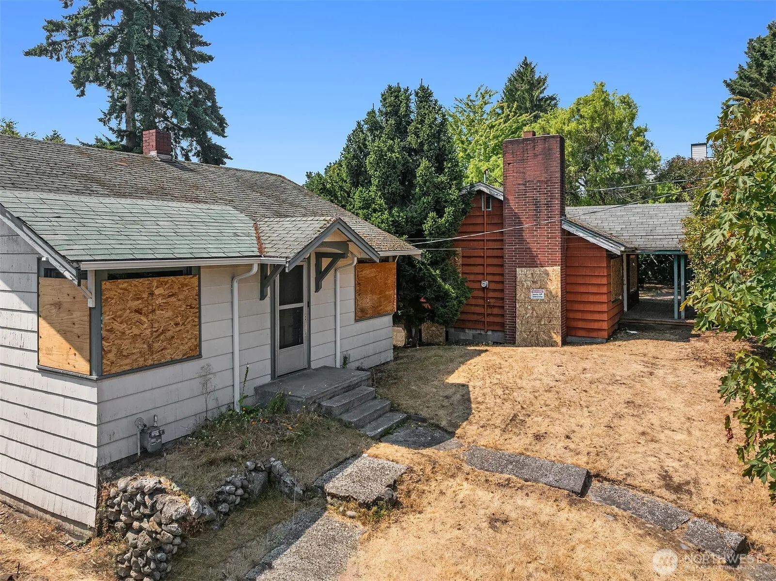 Property photo for 943 N 103rd Street, Seattle photo 2