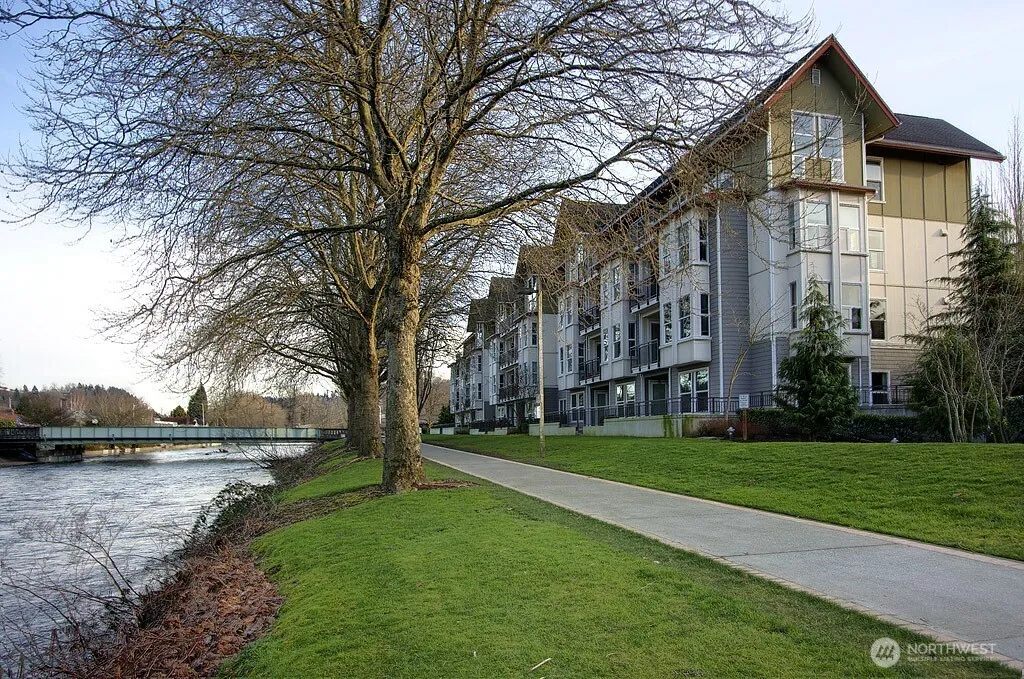 Property photo for 55 Williams Avenue S #201, Renton photo 3