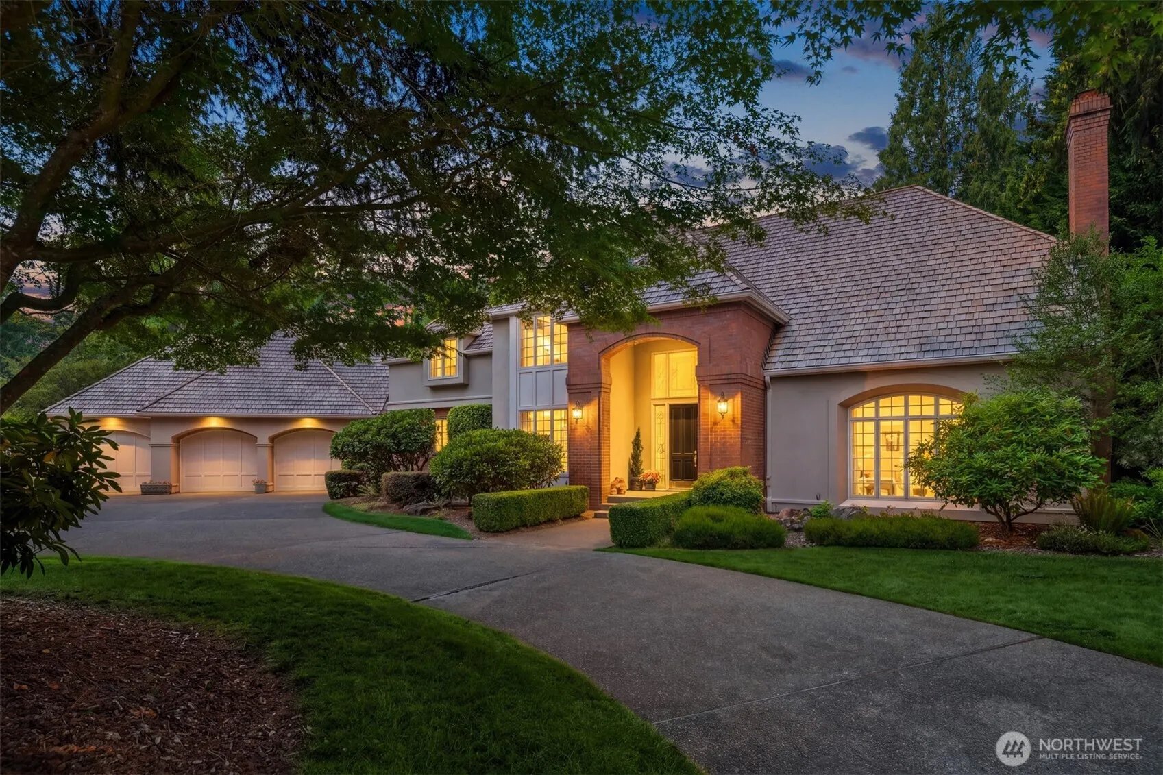 Property photo for 13905 212th Drive Ne, Woodinville photo 2