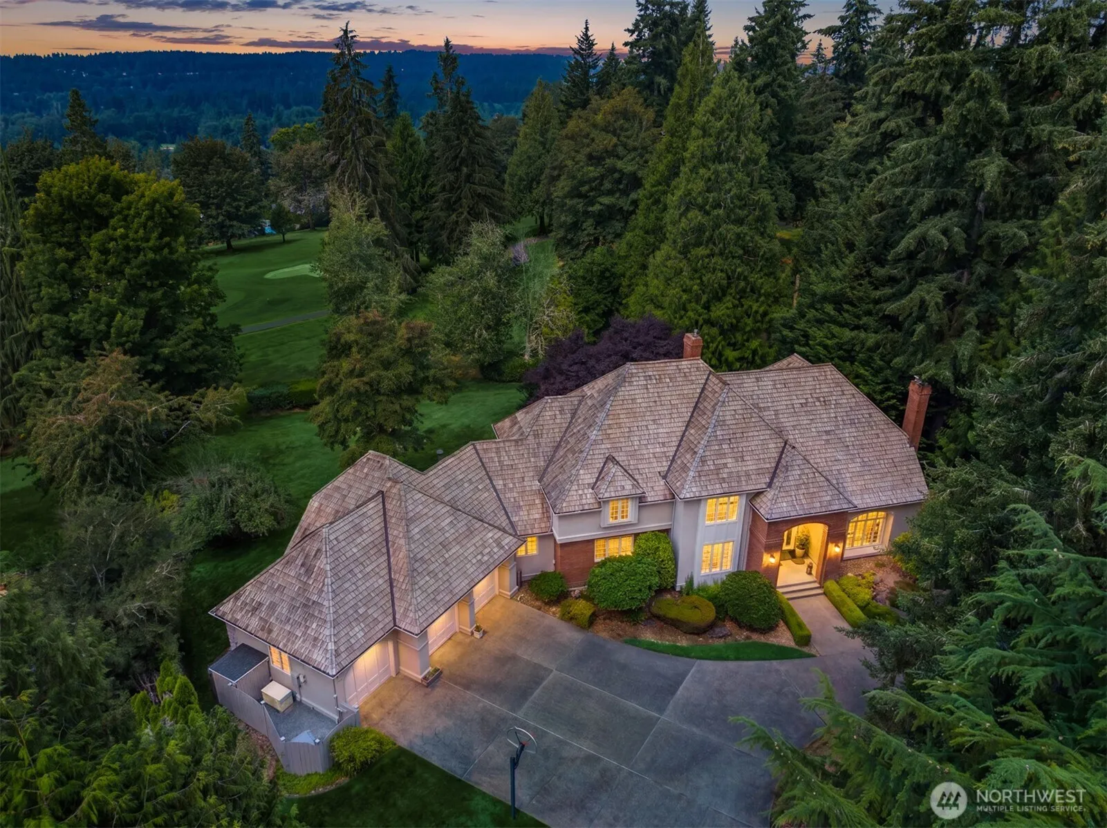 Property photo for 13905 212th Drive Ne, Woodinville photo 3