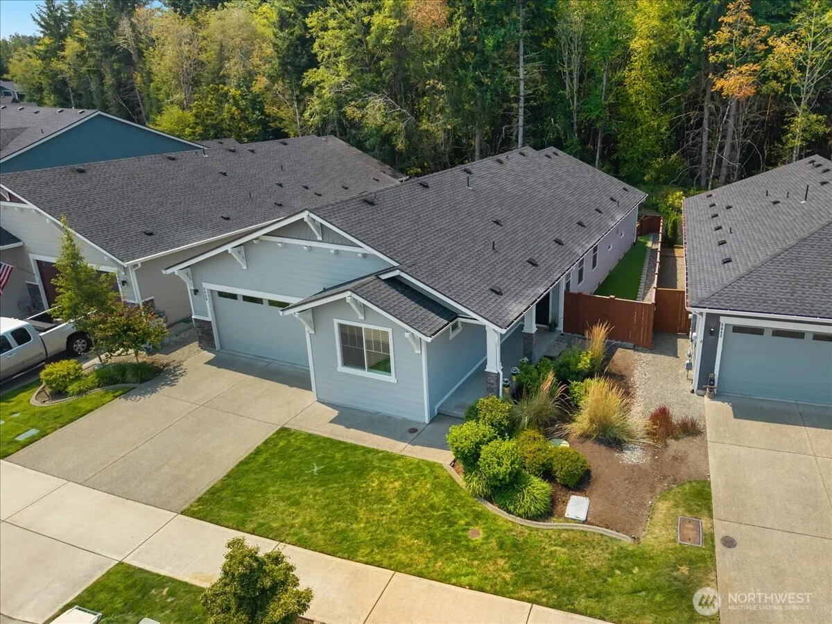 Property photo for 5639 Waldron Drive Ne, Lacey photo 2
