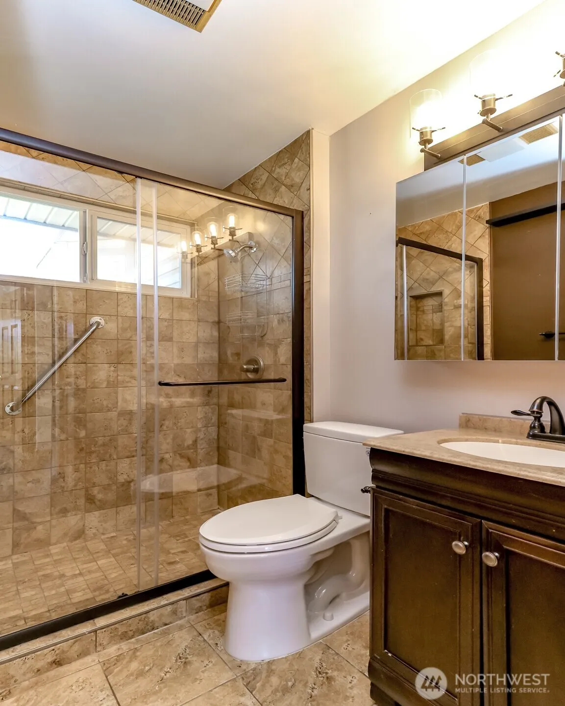 Property photo for 16016 12th Avenue Sw, Burien photo 5
