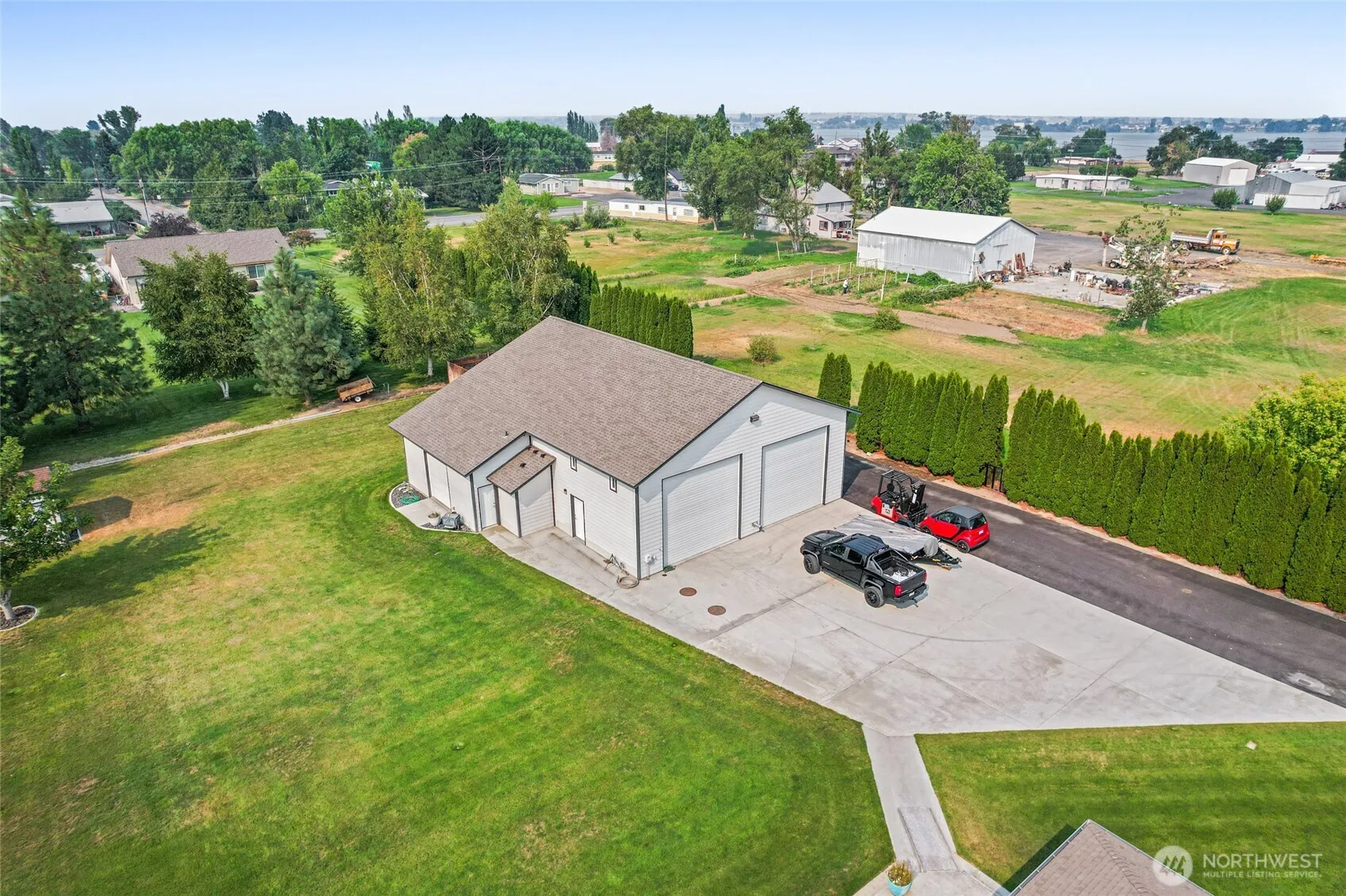 Property photo for 6616 Rd 1.9 Ne, Moses Lake photo 2