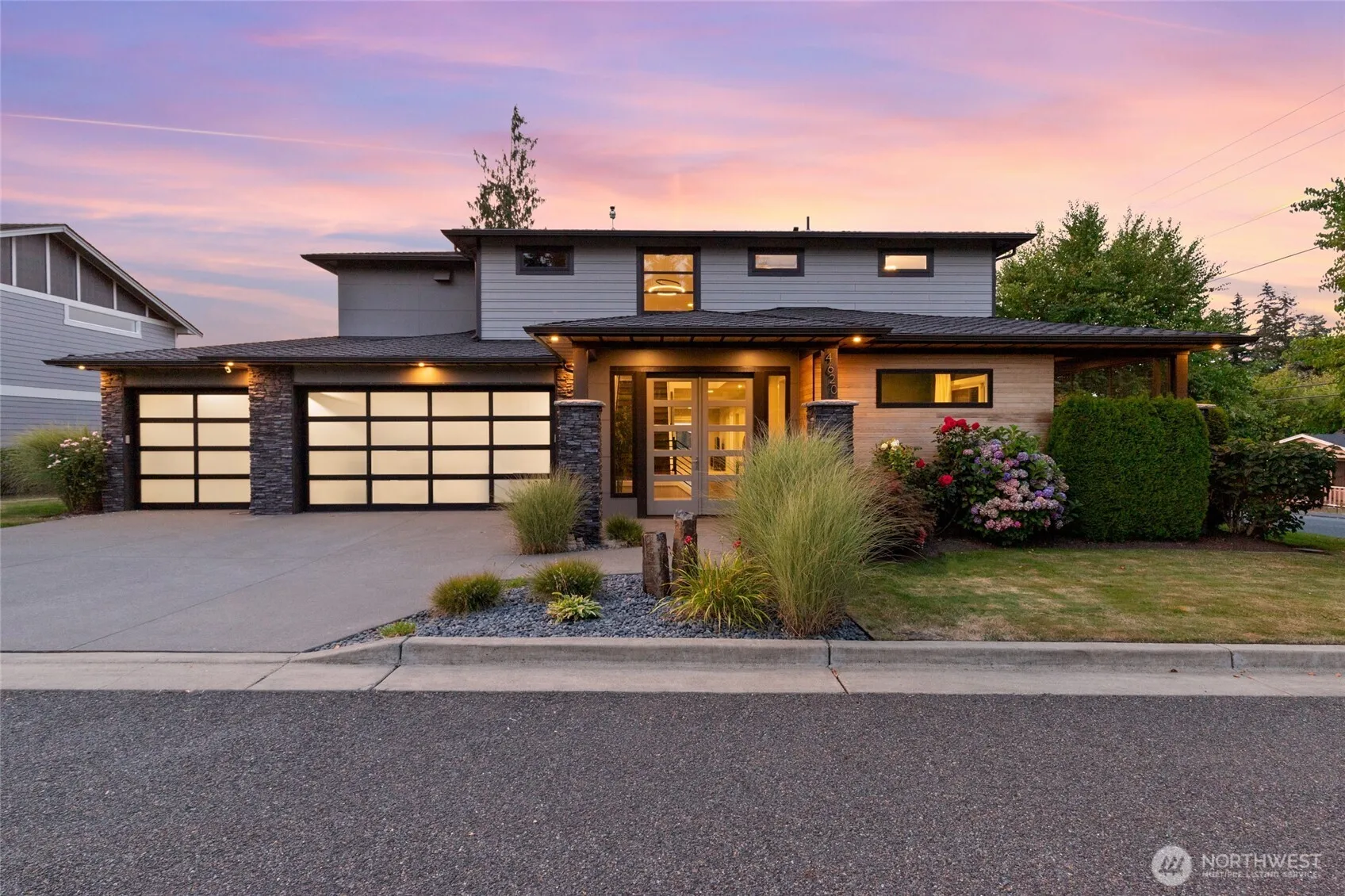 Property photo for 4620 Seahurst Avenue, Everett
