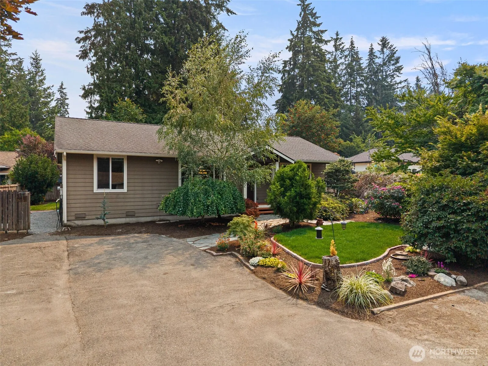 Property photo for 20019 81st Avenue W, Edmonds photo 2