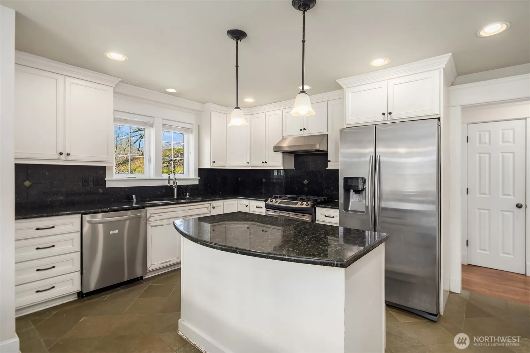 Property photo for 20802 Se 34th Street #6 & 2, Sammamish photo 2