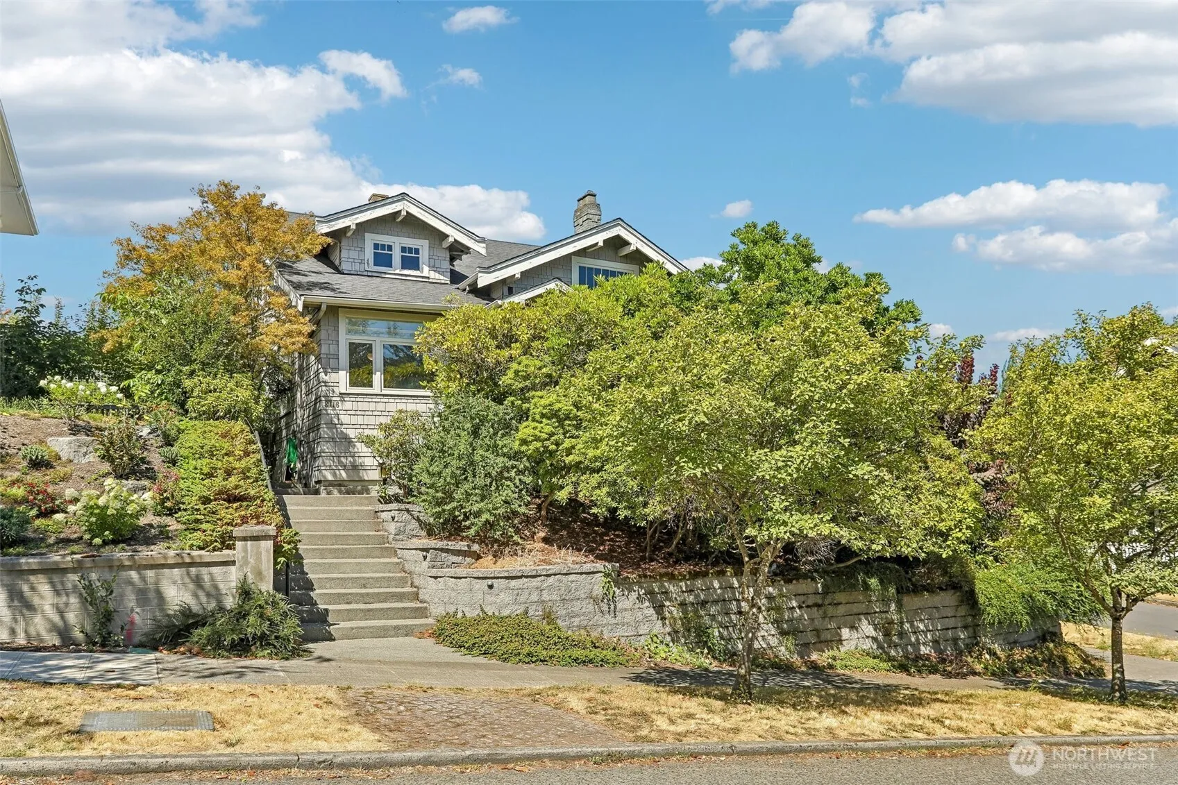 Property photo for 3116 S Dose Terrace, Seattle photo 2