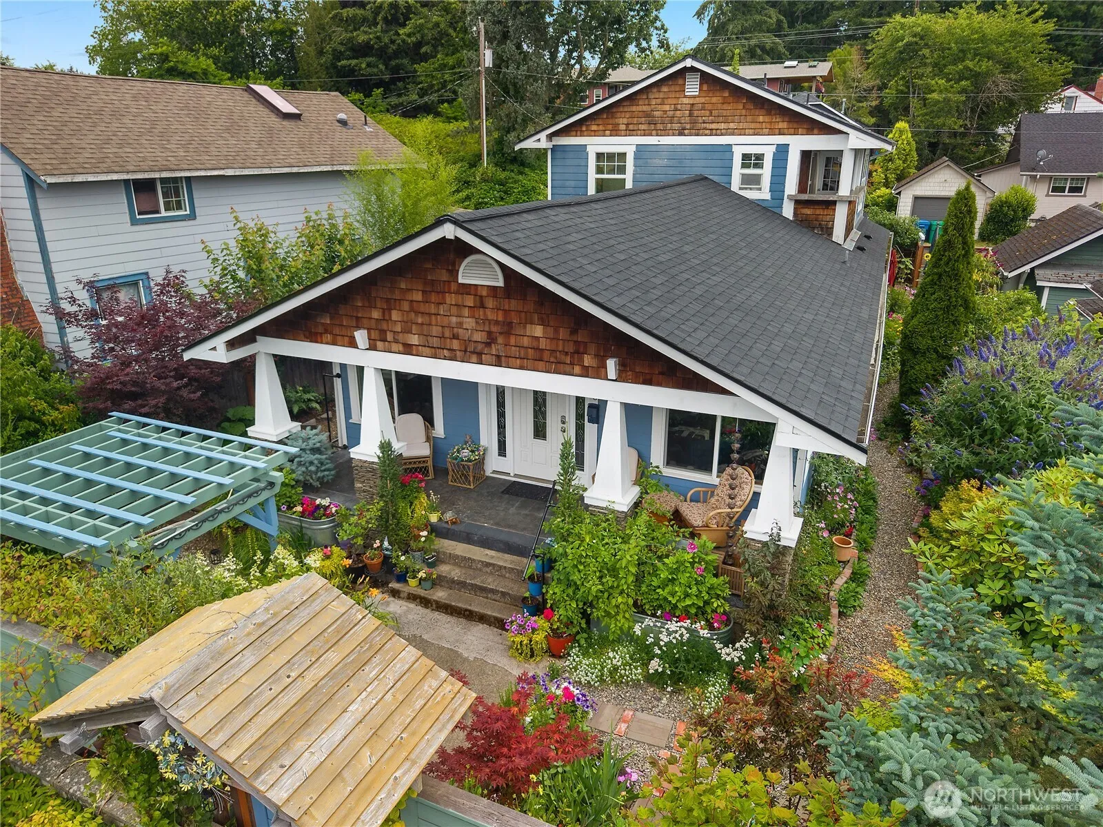 Property photo for 710 Puget Street Ne, Olympia photo 2