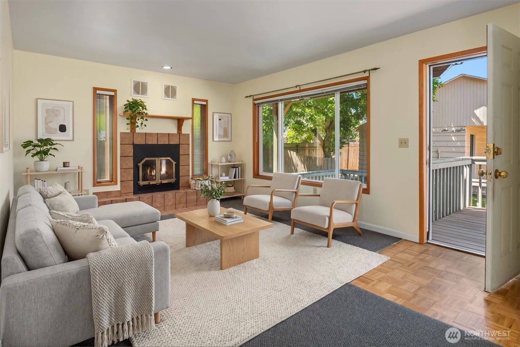 Property photo for 8815 18th Avenue Sw, Seattle photo 4