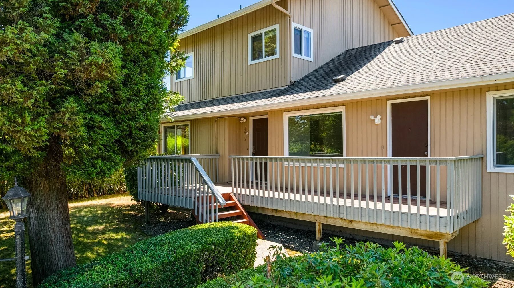 Property photo for 8815 18th Avenue Sw, Seattle photo 2