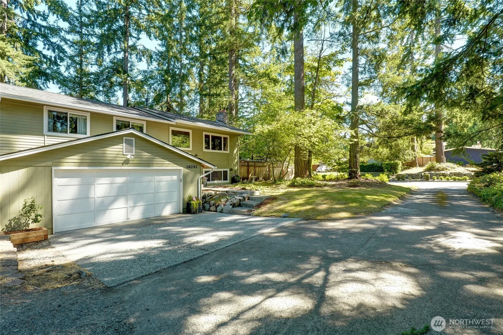Property photo for 16242 Ne 30th Street, Bellevue