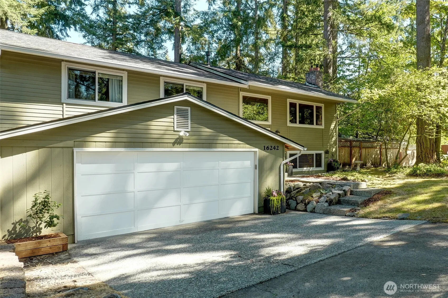 Property photo for 16242 Ne 30th Street, Bellevue