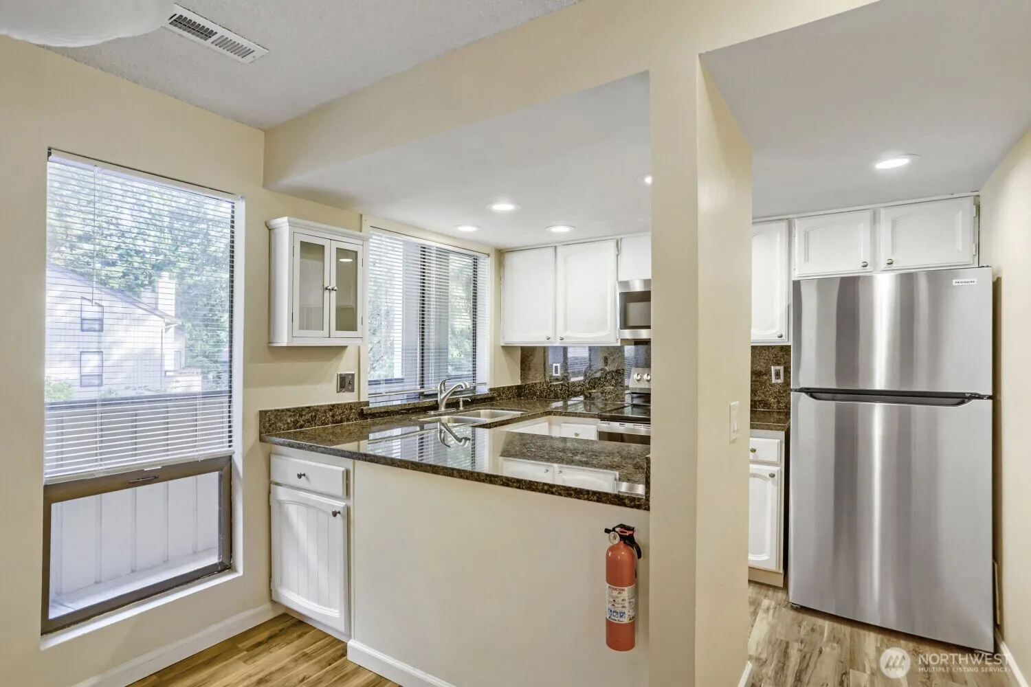 Property photo for 10819 Ne 37th Place #227, Bellevue photo 5