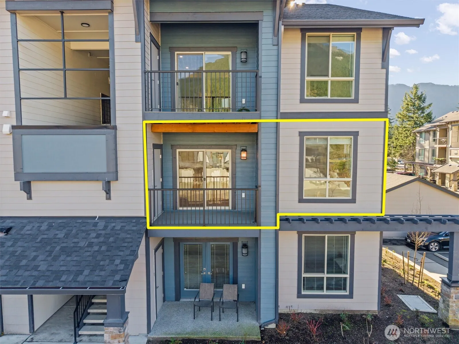 Property photo for 1970 Se 12th Court #d-201, North Bend photo 2