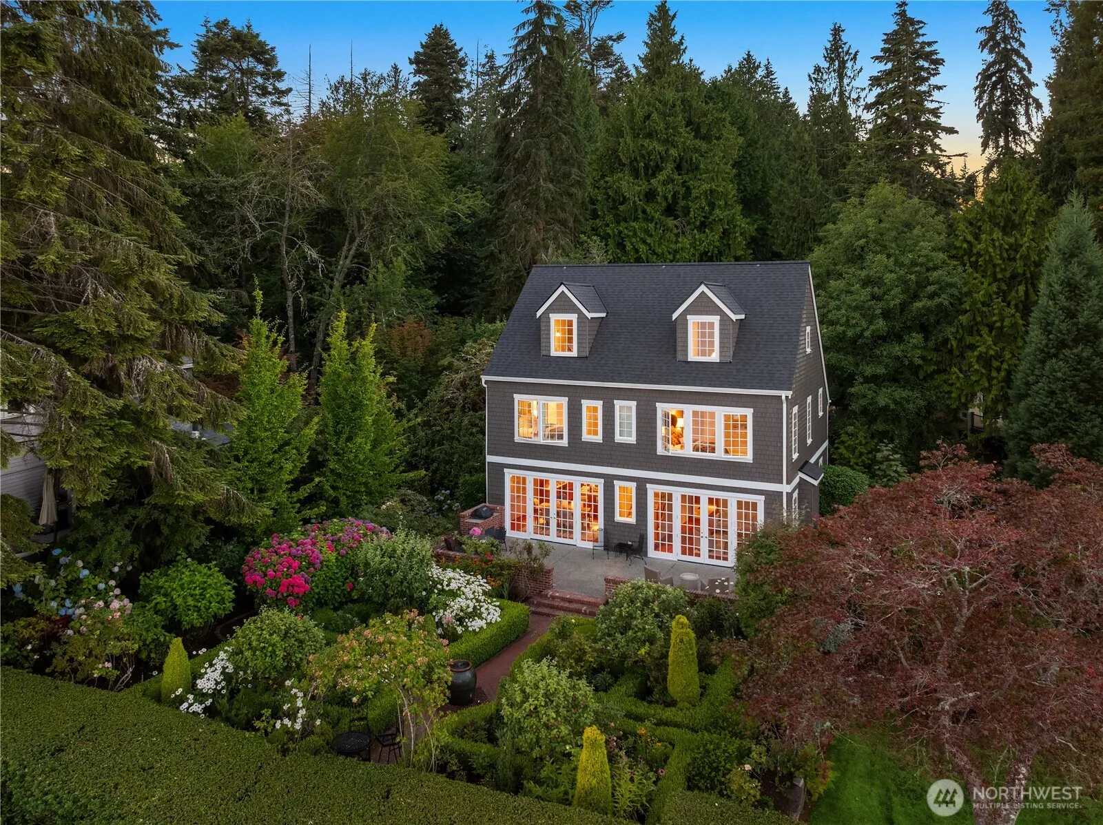Property photo for 8916 Ferncliff Avenue Ne, Bainbridge Island photo 2