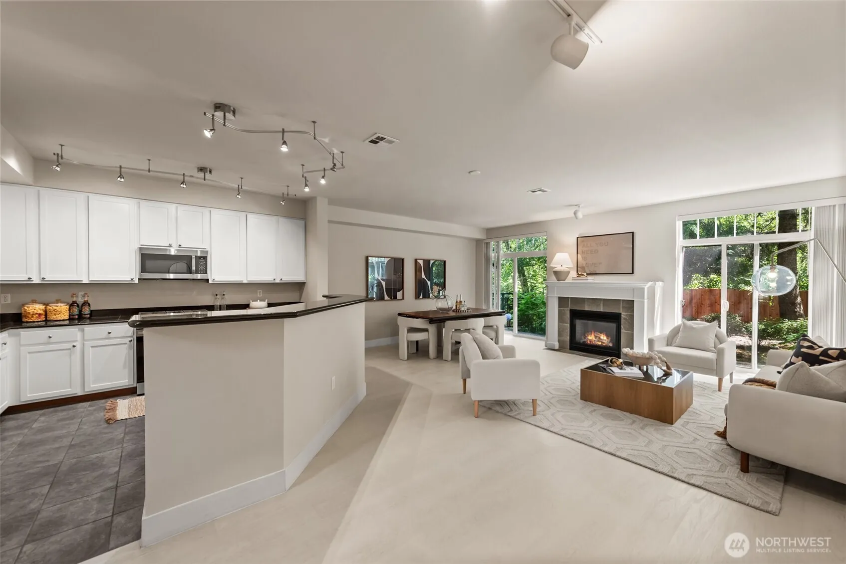 Property photo for 5535 Lakemont Boulevard Se #502, Bellevue photo 3