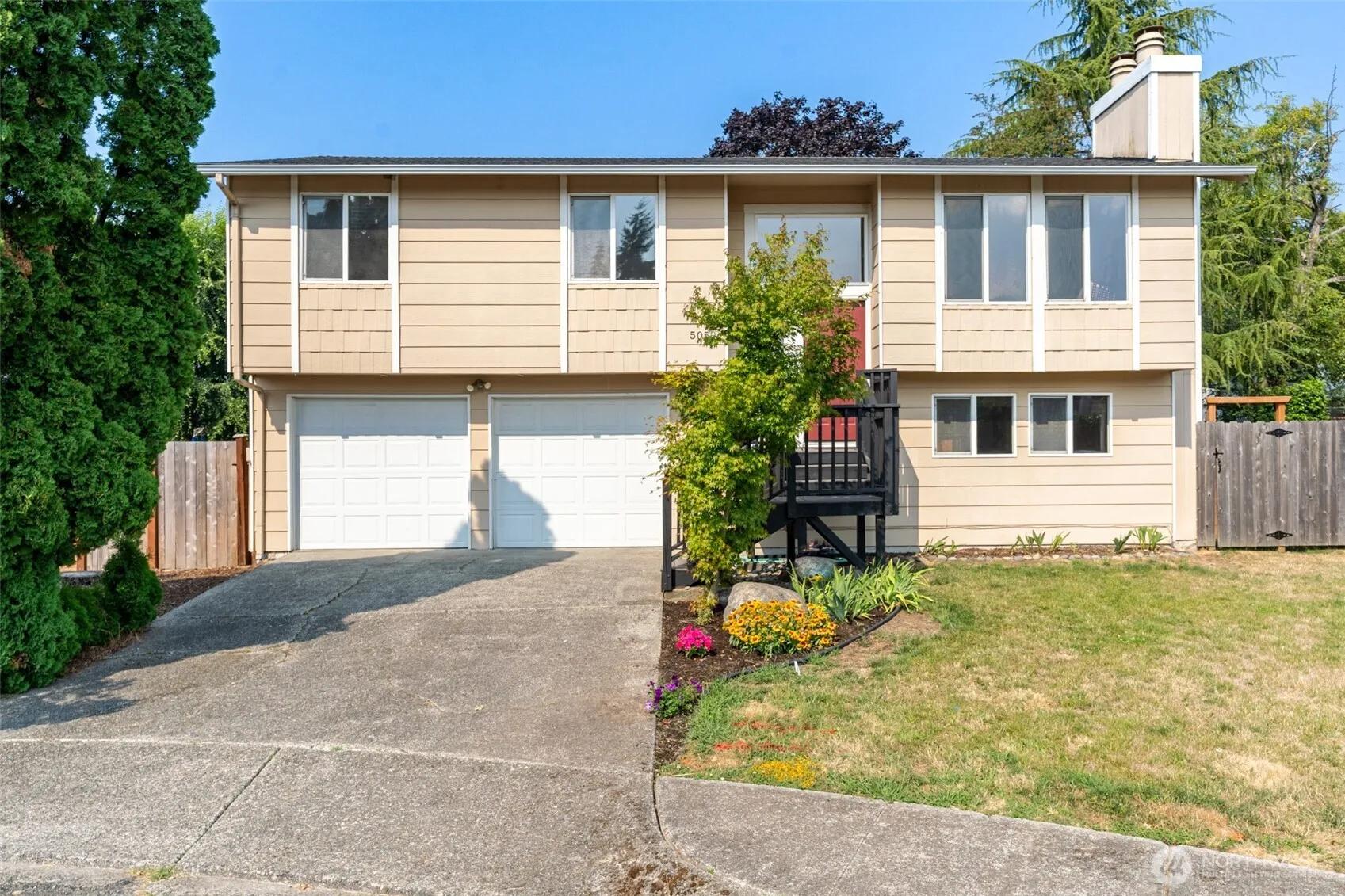 Property photo for 5059 33rd Court Ne, Tacoma photo 2