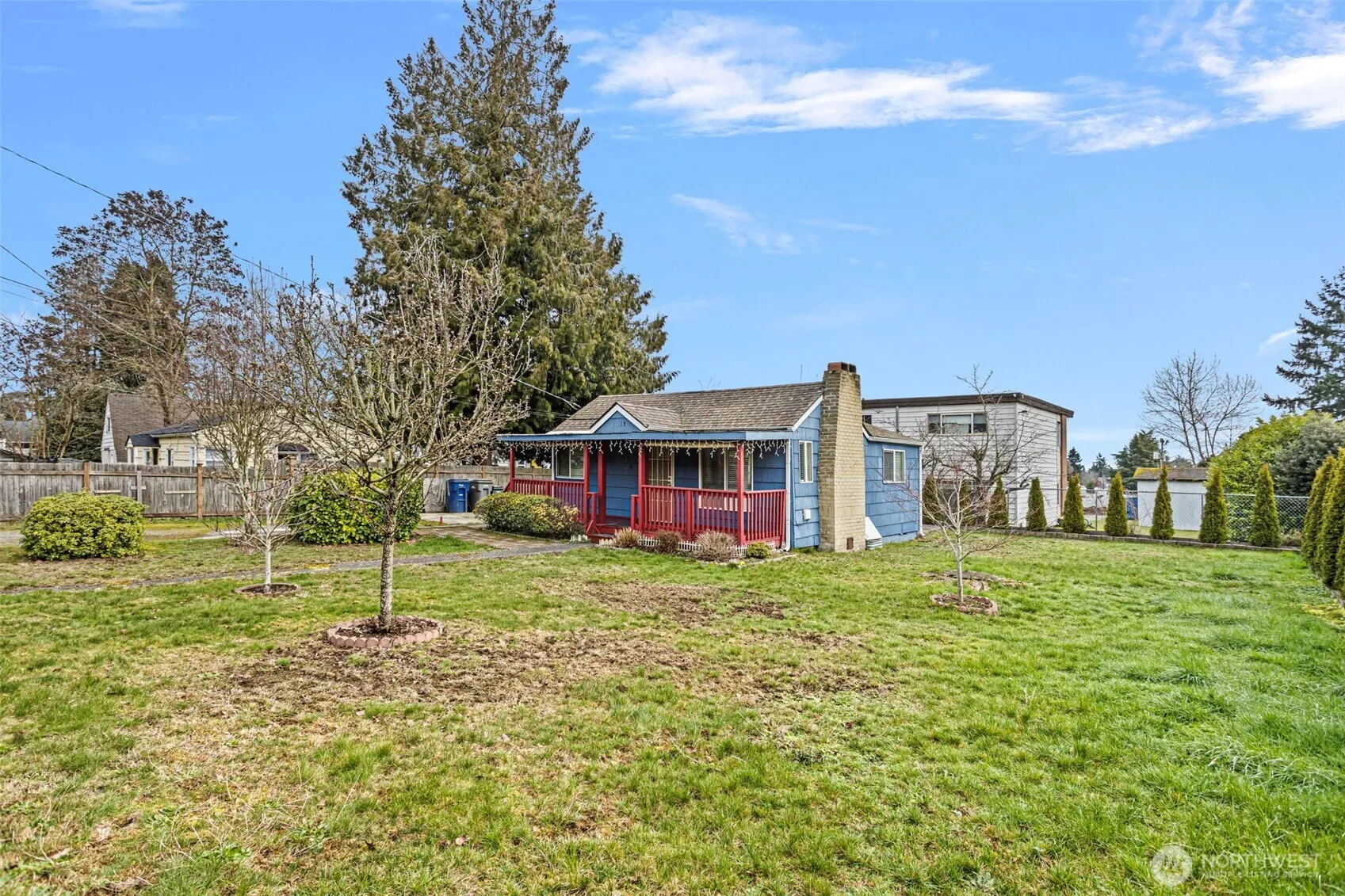 Property photo for 14118 37th Avenue S, Tukwila photo 2