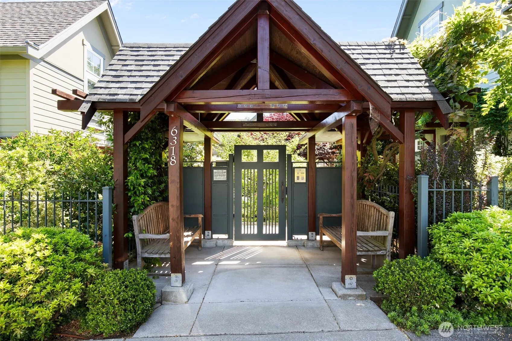 Property photo for 6318 5th Avenue Ne #c, Seattle