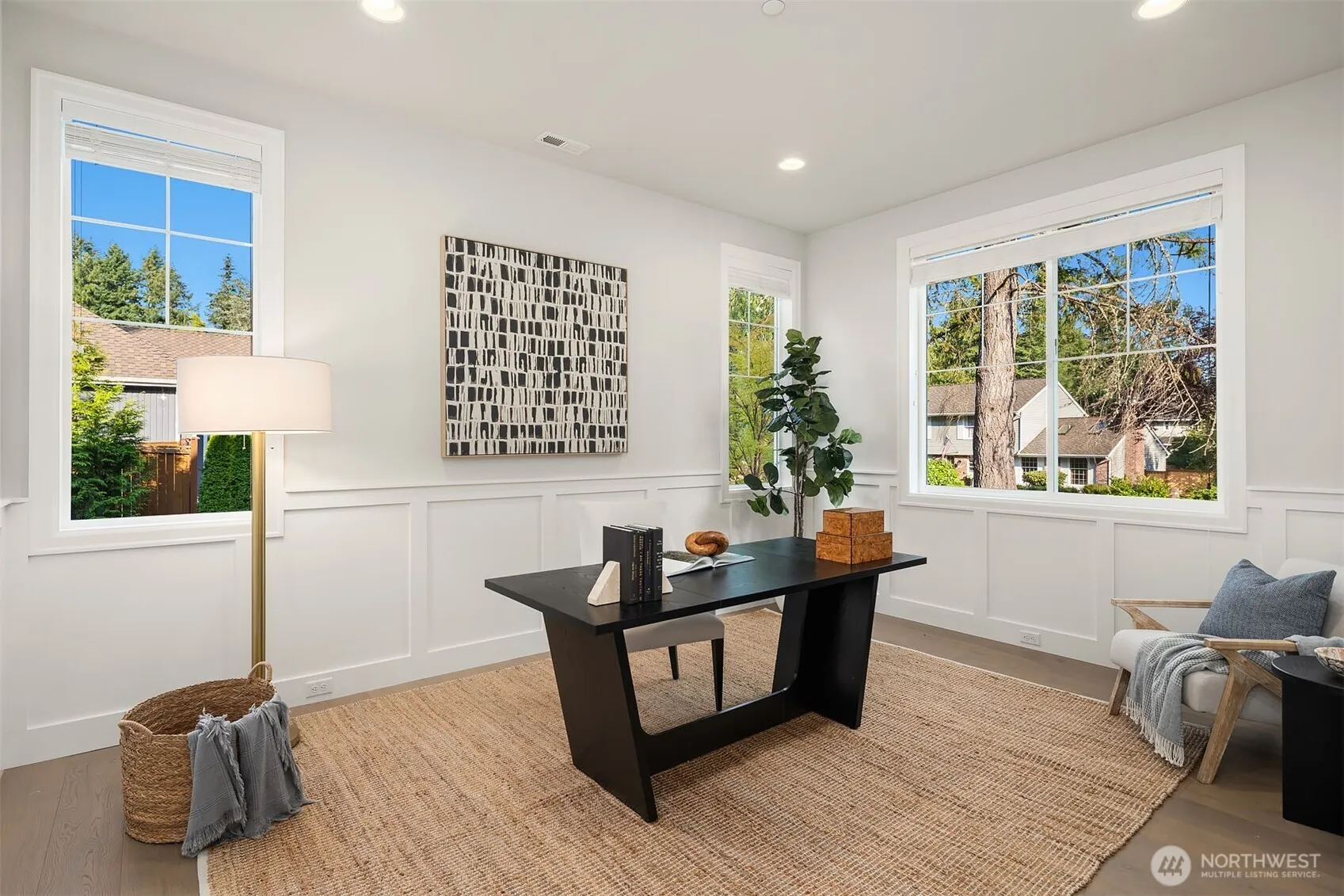 Property photo for 2025 211th Avenue Ne, Sammamish photo 5