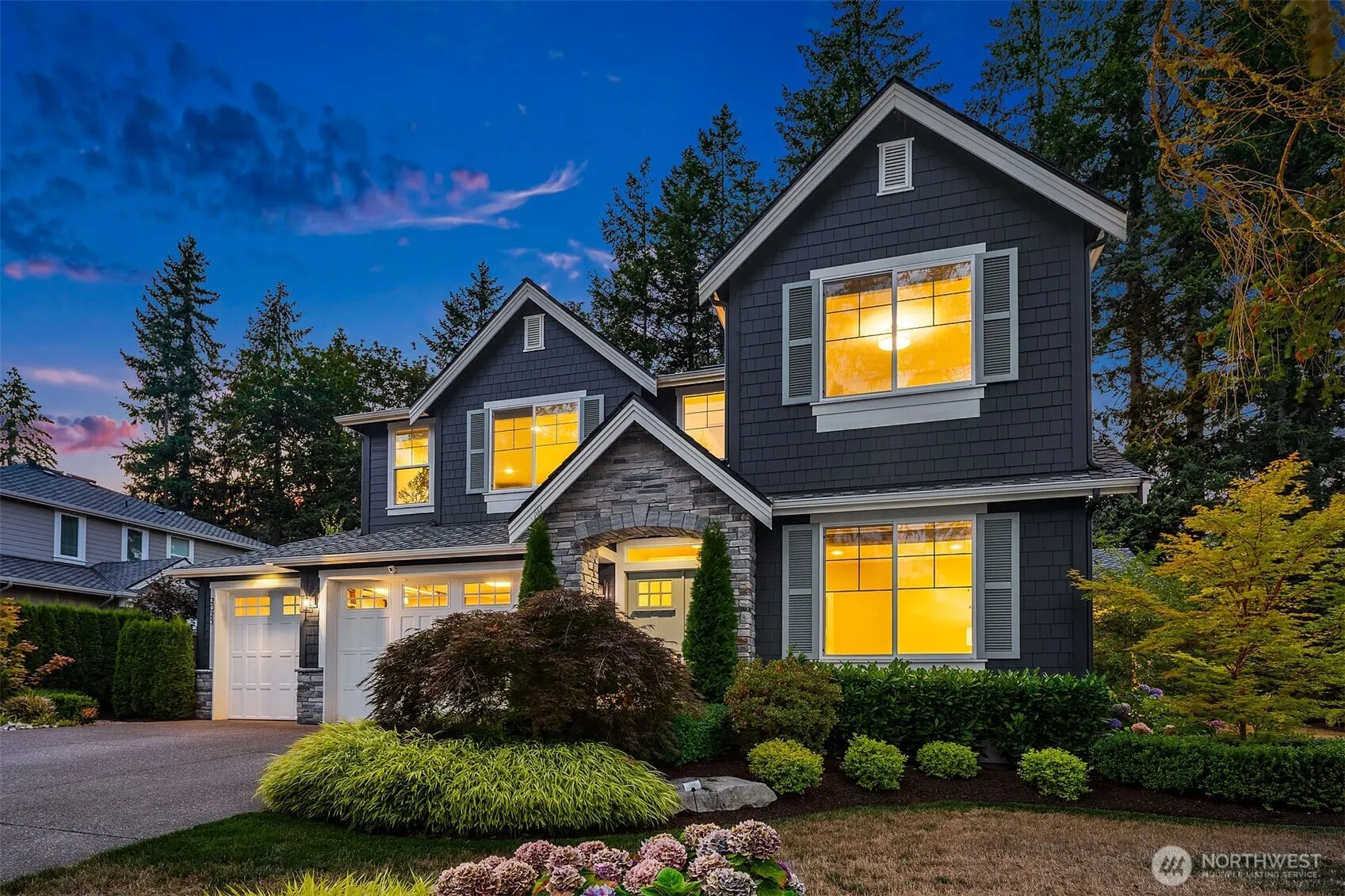 Property photo for 2025 211th Avenue Ne, Sammamish photo 2