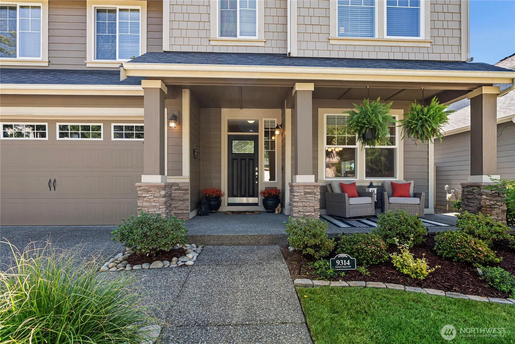Property photo for 9314 Earhart Street Ne, Lacey photo 2
