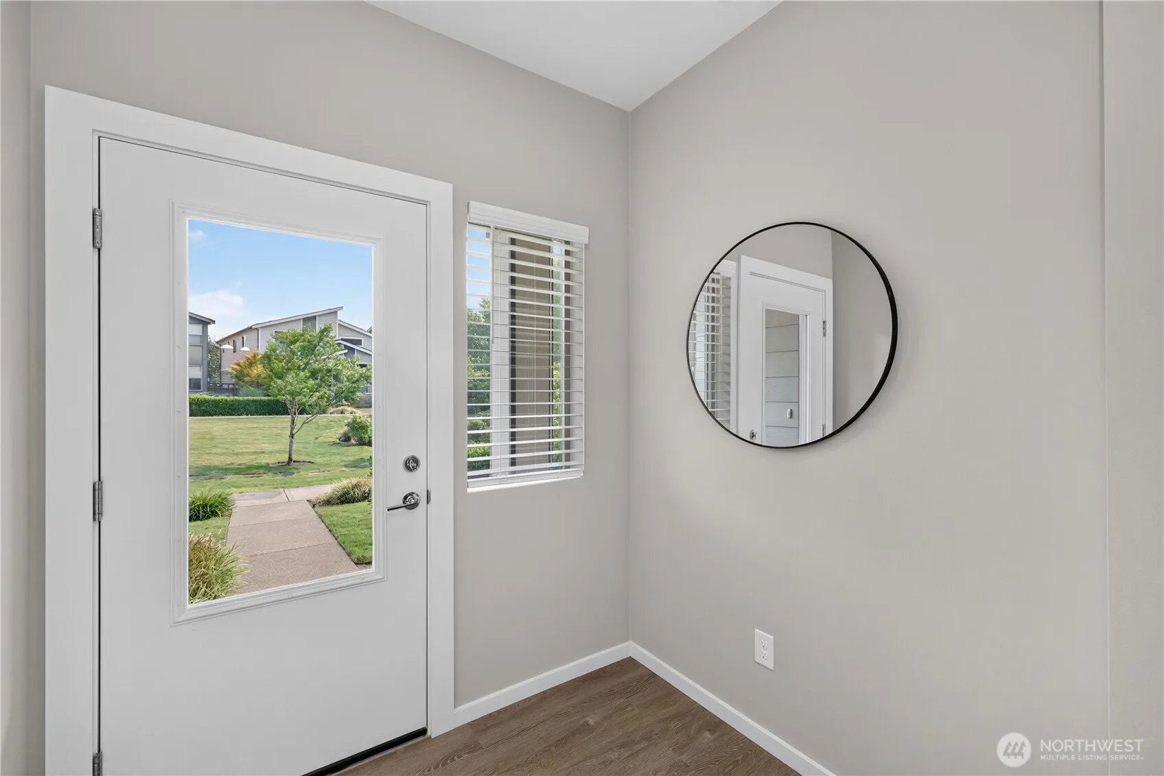 Property photo for 32974 Skyline Lane, Black Diamond photo 3