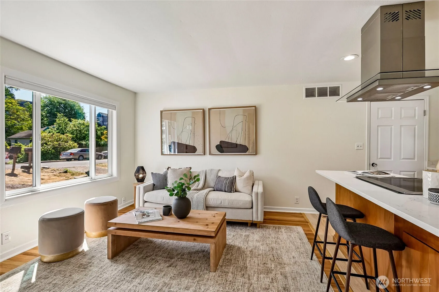 Property photo for 9227 Palatine Avenue N, Seattle photo 5