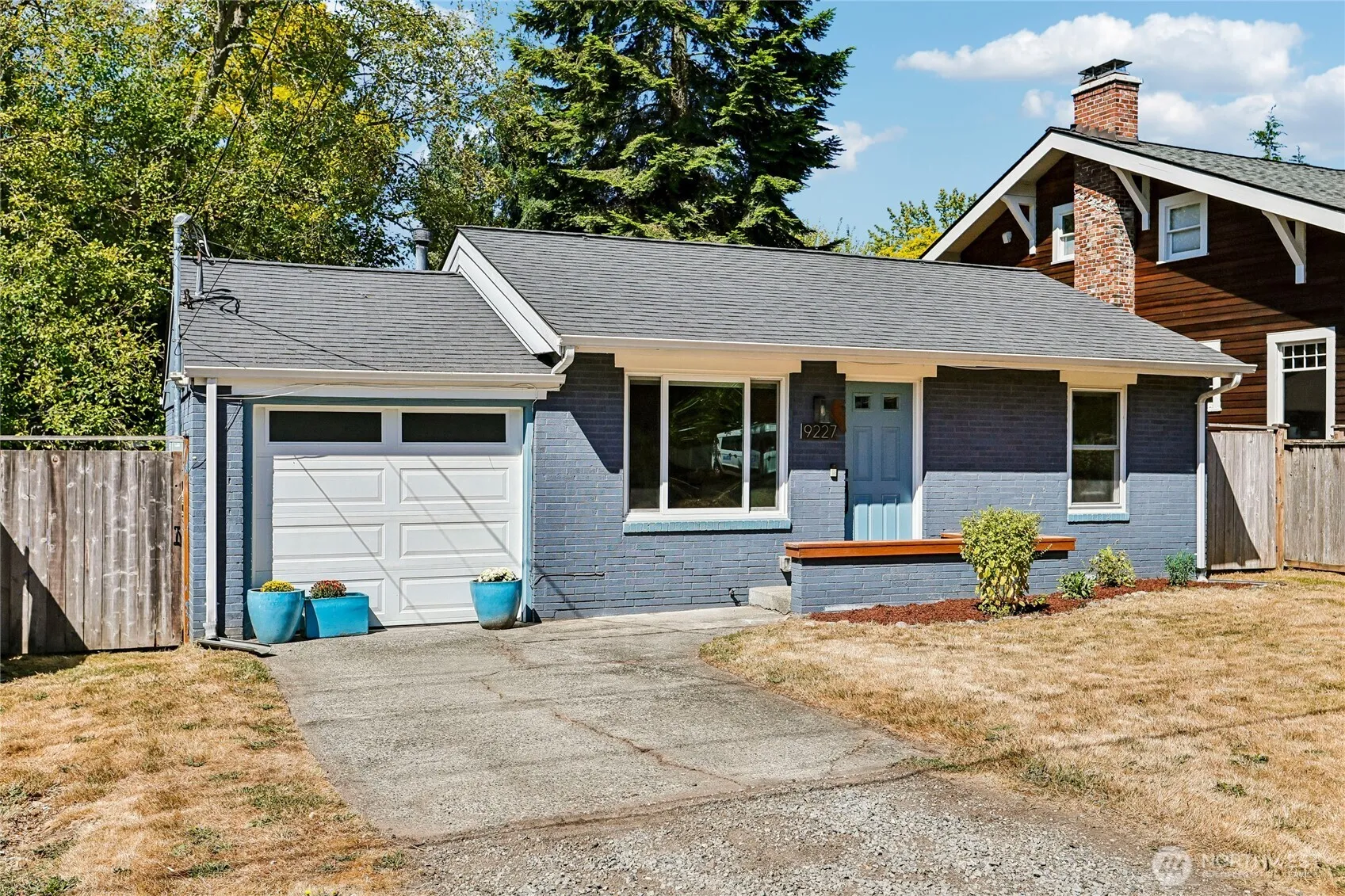 Property photo for 9227 Palatine Avenue N, Seattle photo 2