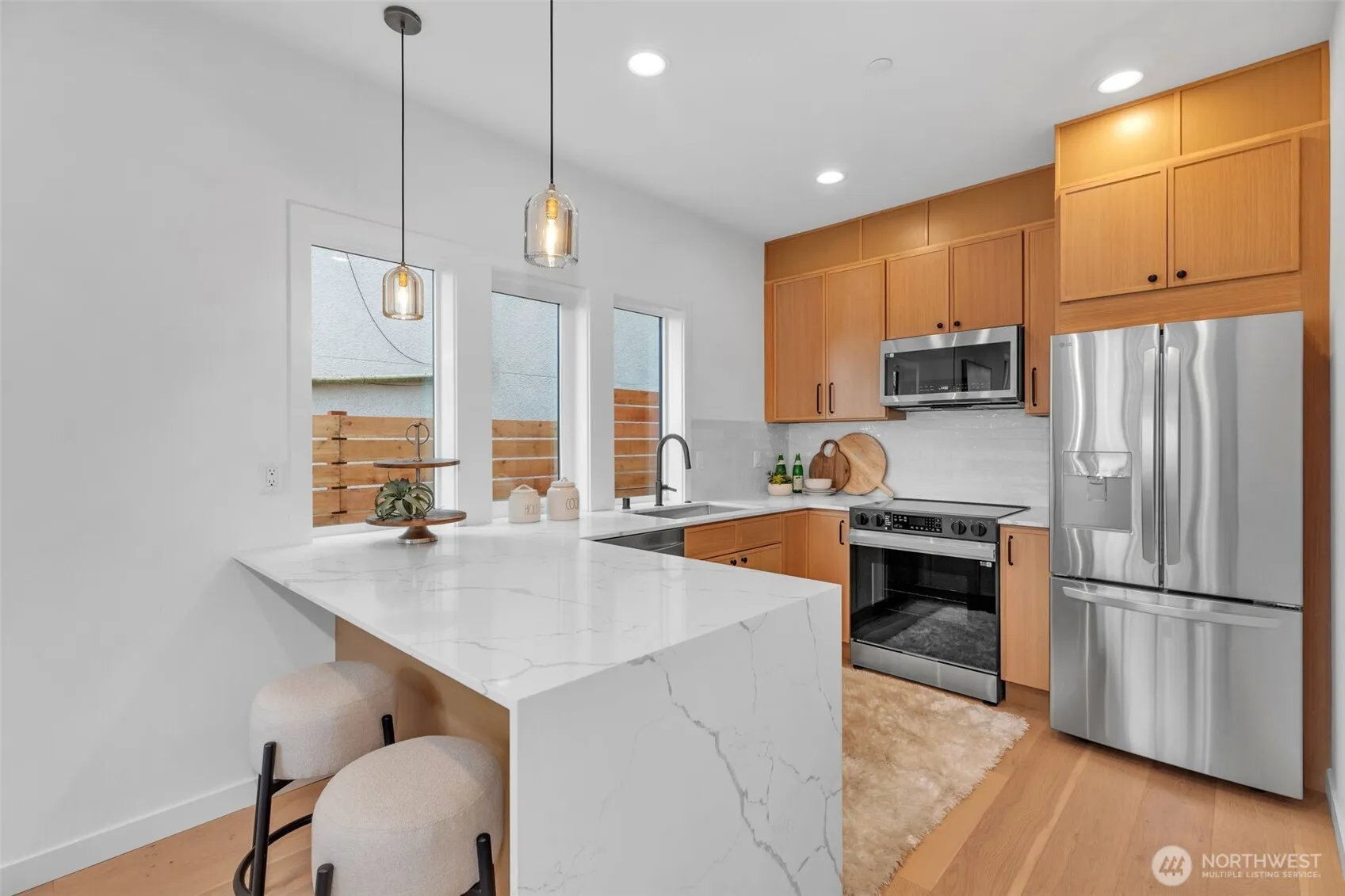 Property photo for 427 19th Avenue E, Seattle photo 5