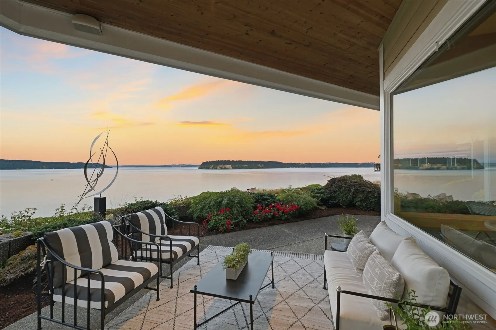 Property photo for 7305 Soundview Drive Nw #601, Gig Harbor photo 4