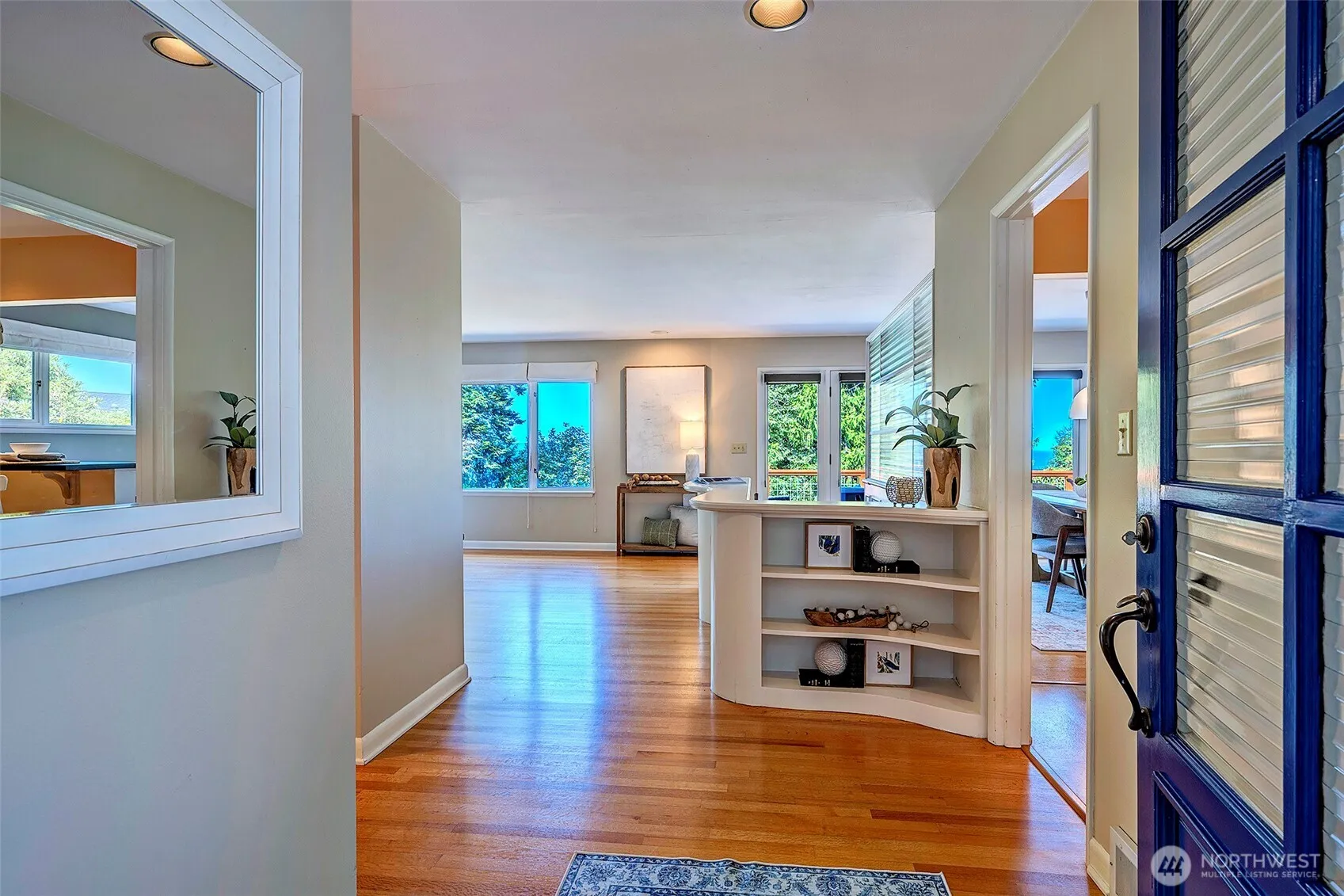 Property photo for 18516 Soundview Place, Edmonds photo 5