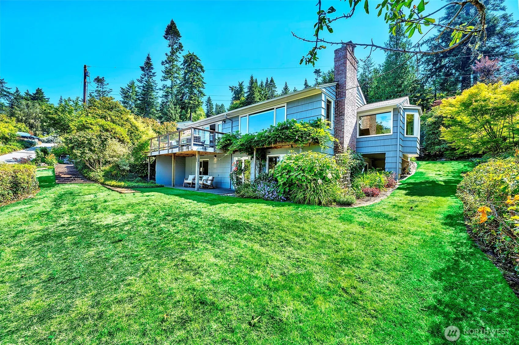 Property photo for 18516 Soundview Place, Edmonds