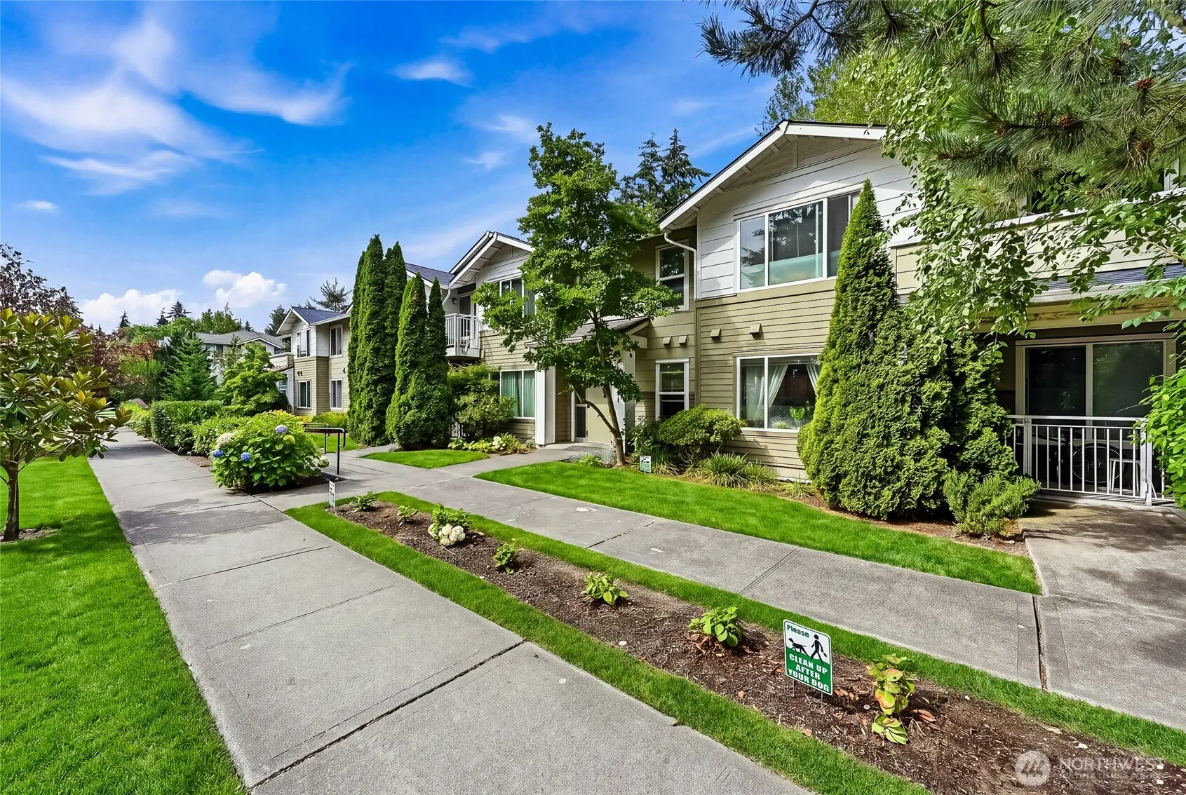 Property photo for 10931 124th Avenue Ne #206, Kirkland photo 2