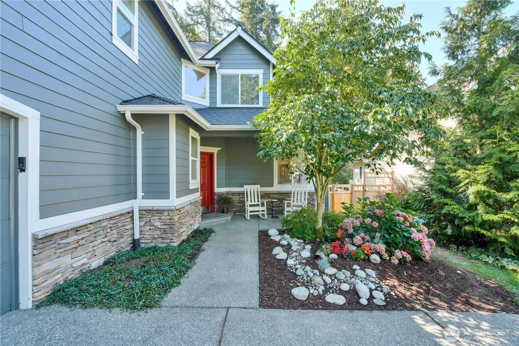 Property photo for 17304 Parkside Way Se, Renton photo 3