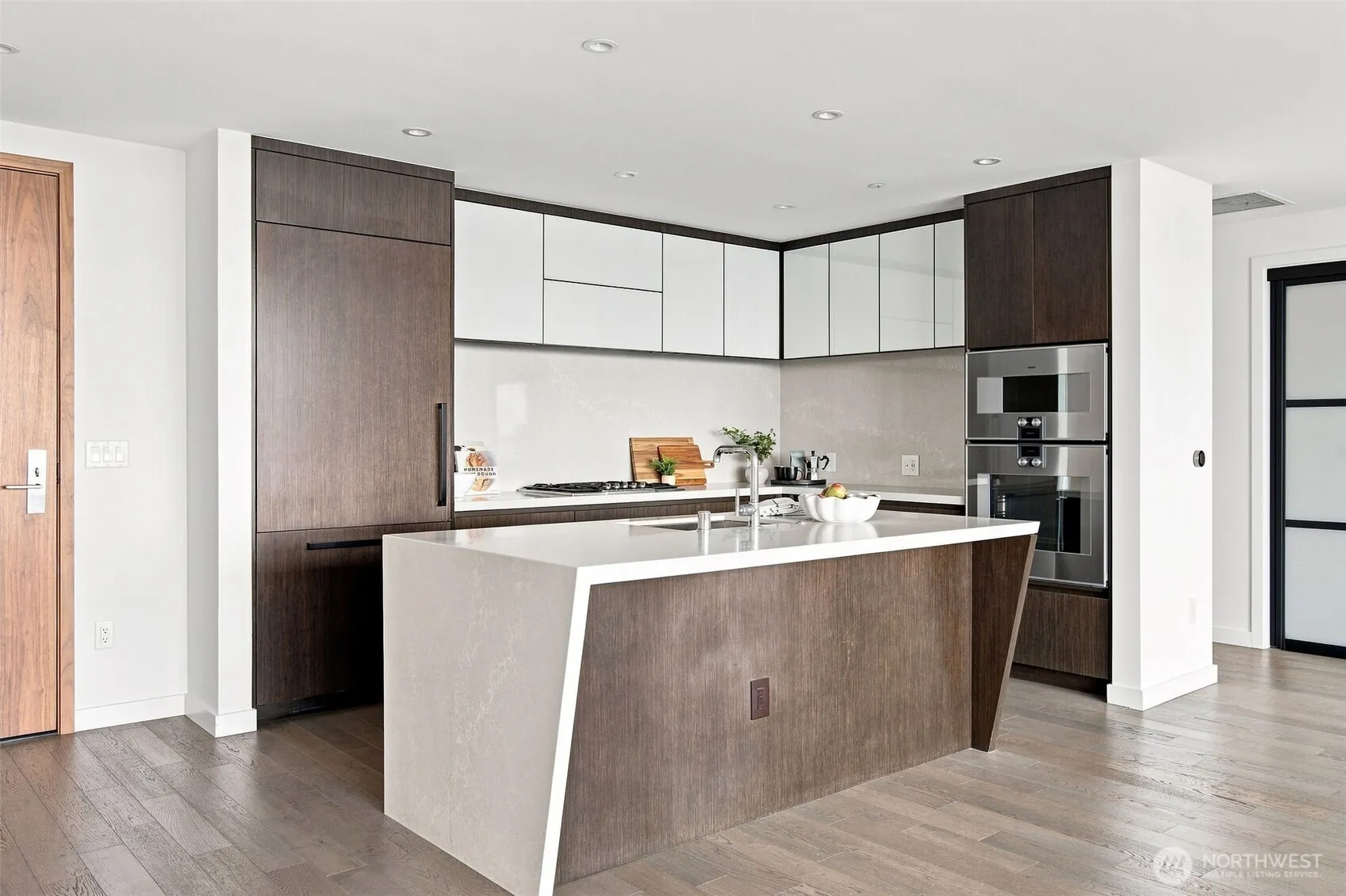Property photo for 188 Bellevue Way Ne #1906, Bellevue photo 5