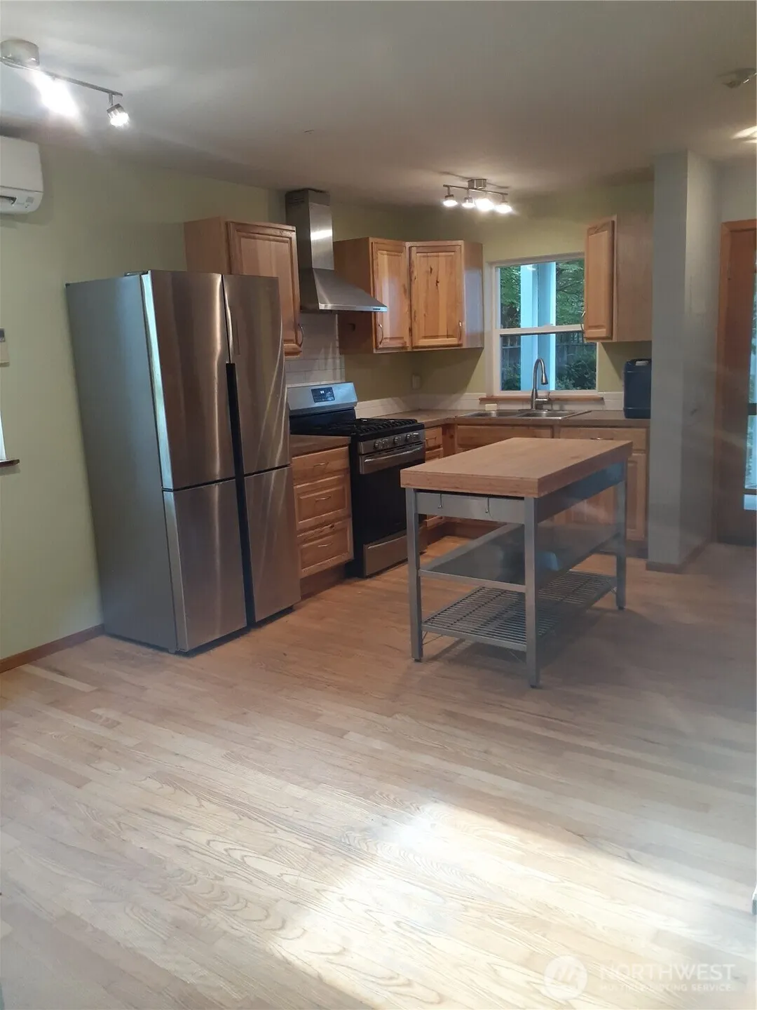 Property photo for 353 Wallace Way Ne #8, Bainbridge Island photo 2
