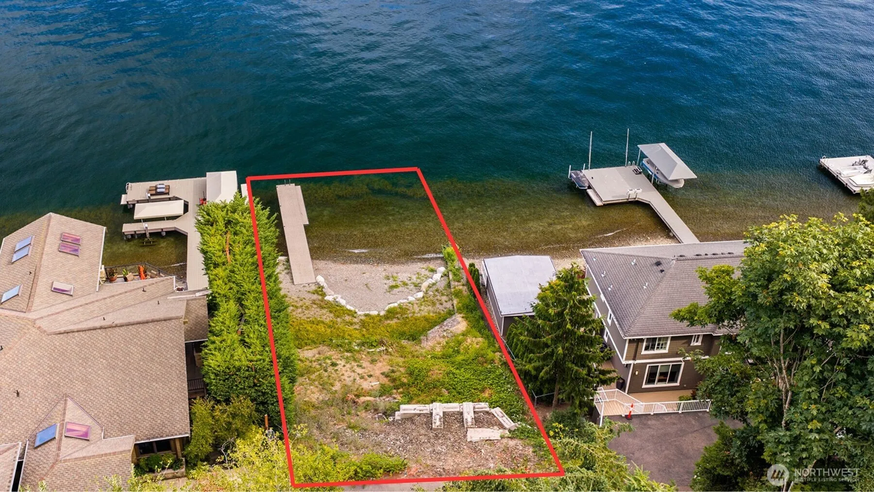 Property photo for 672 W Lake Sammamish Parkway Ne, Bellevue photo 2