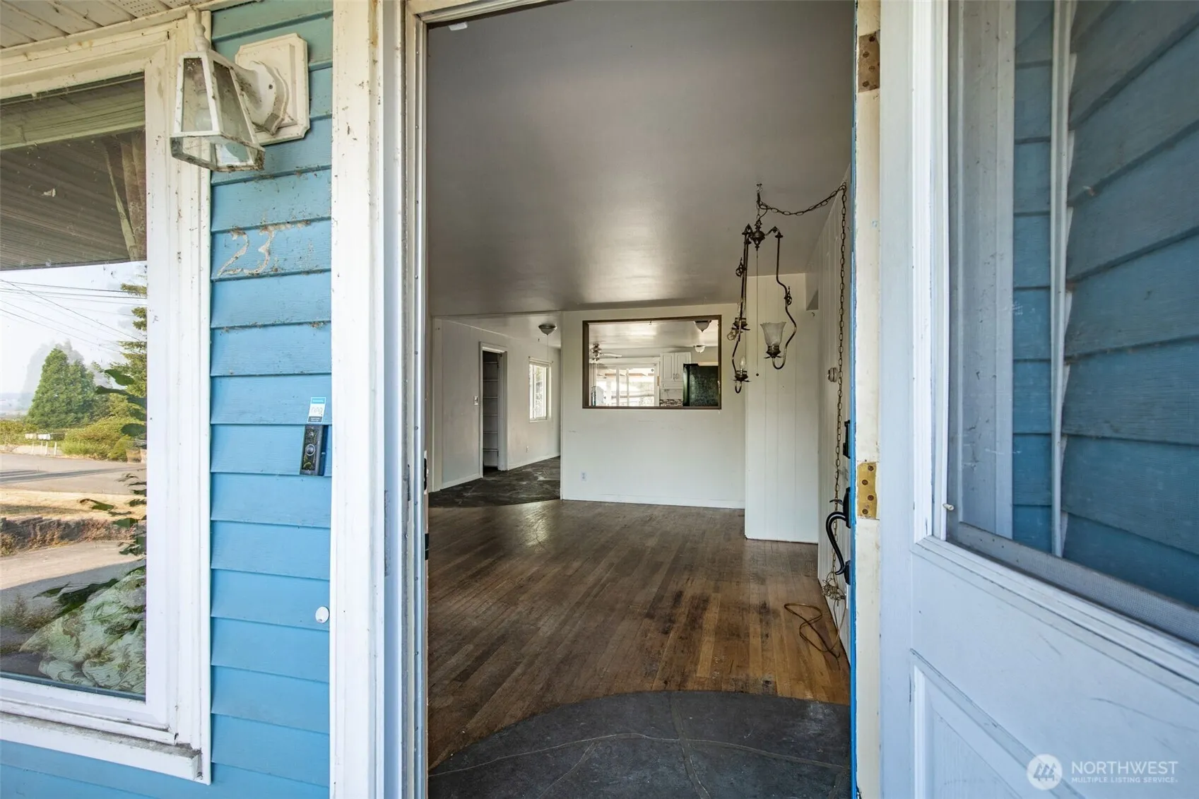 Property photo for 232 Bridgeway, Everett photo 4