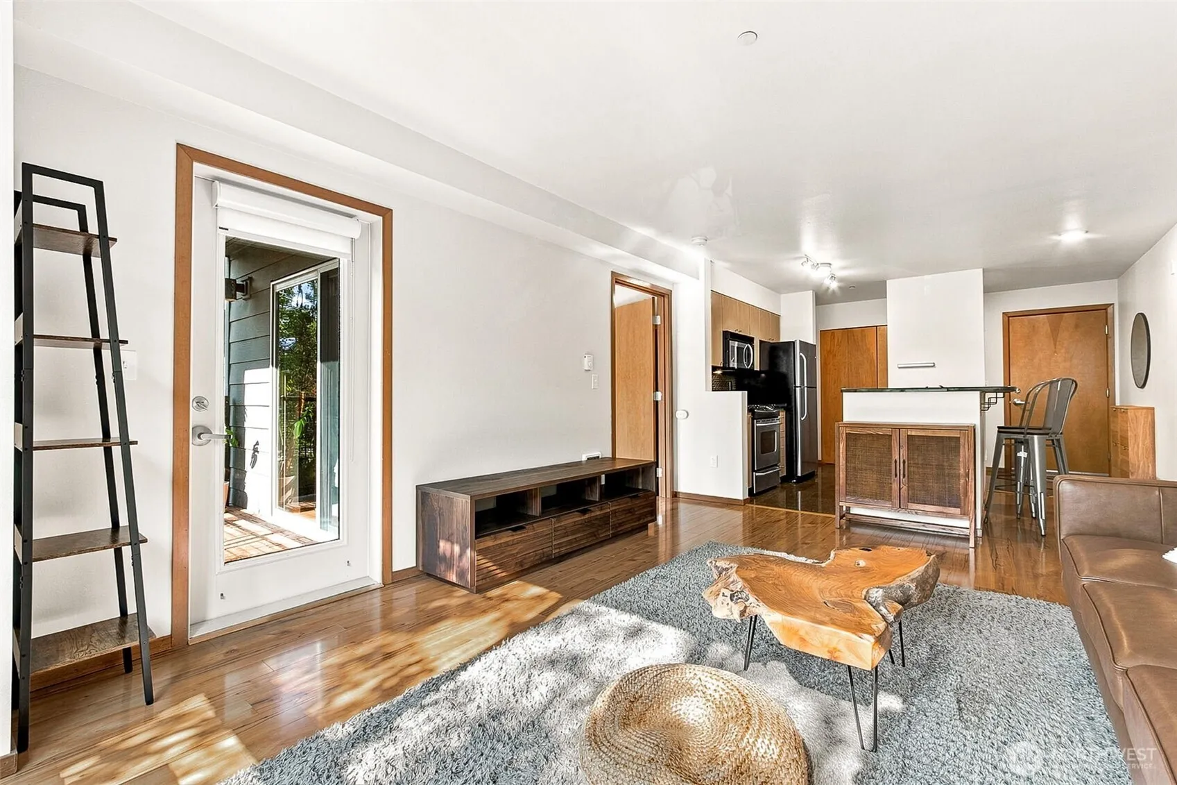 Property photo for 412 11th Avenue #303, Seattle photo 5